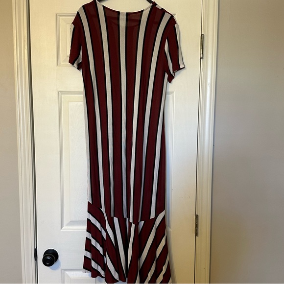 Zara Maroon White Stripe Frill Knitted
Midi Dress - Picture 7 of 8